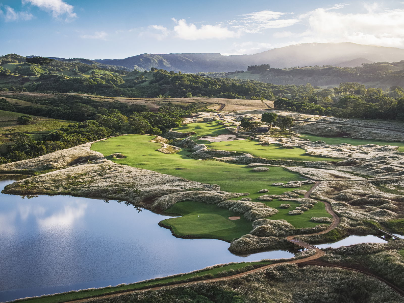 Al Zorah City provides golfers and investors with the gateway to luxury living